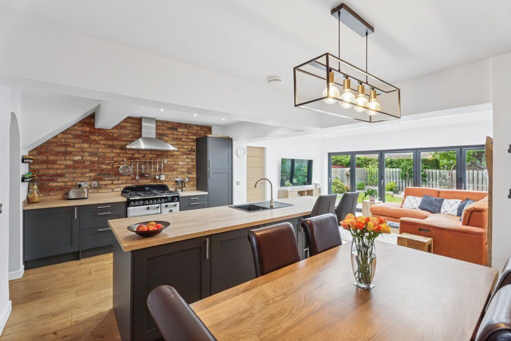 9 North Gyle Park, Corstorphine, Edinburgh, EH12 8LE